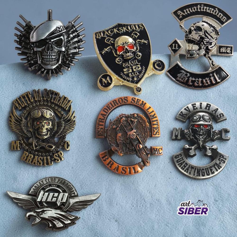 Pins Metal Brasão MC p/Coletes